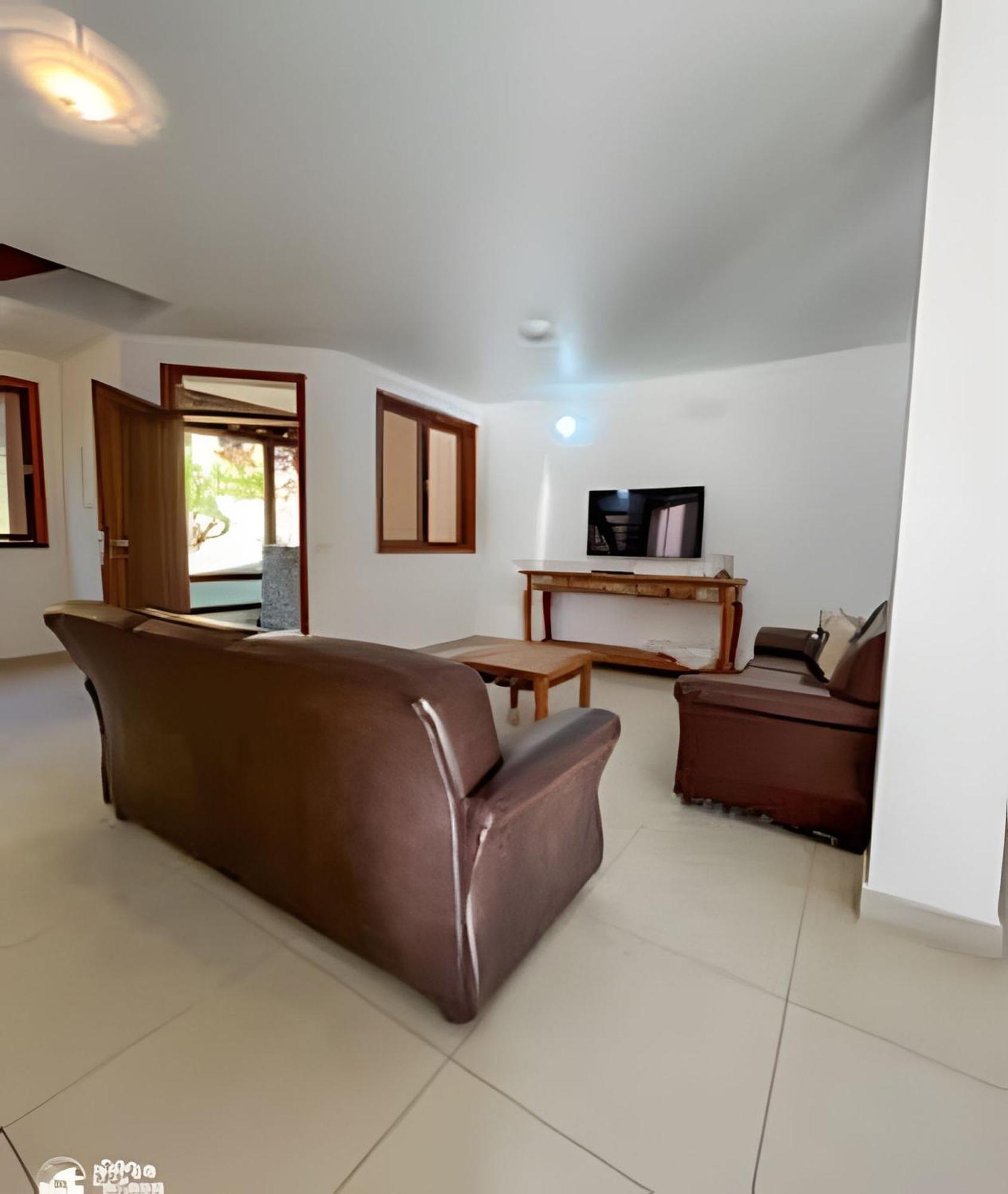 Linda Casa Com Varanda Gourmet Em Condominio イリャベラ エクステリア 写真