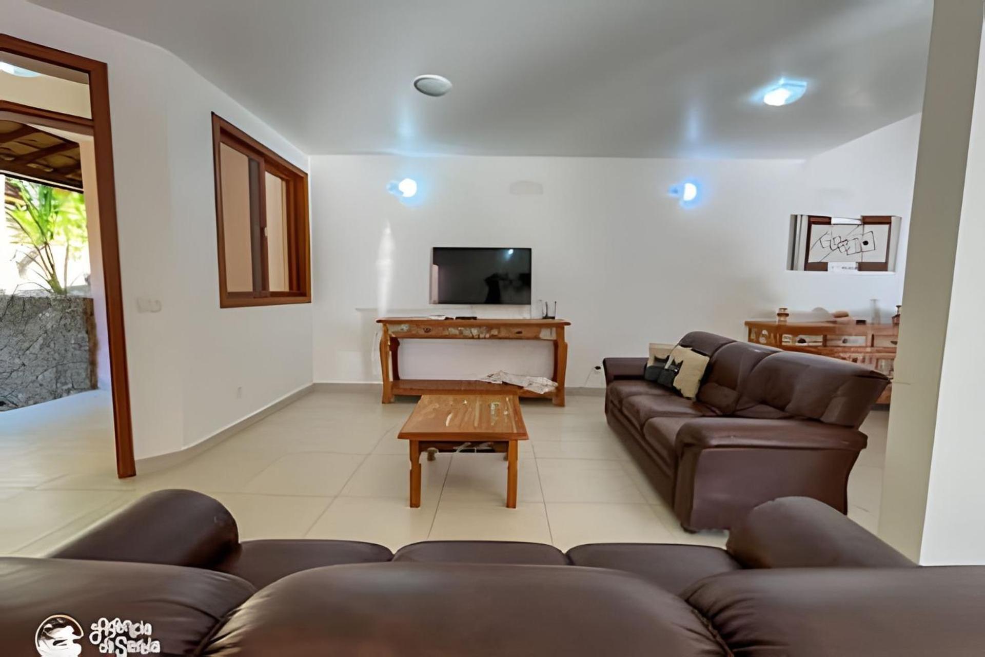 Linda Casa Com Varanda Gourmet Em Condominio イリャベラ エクステリア 写真