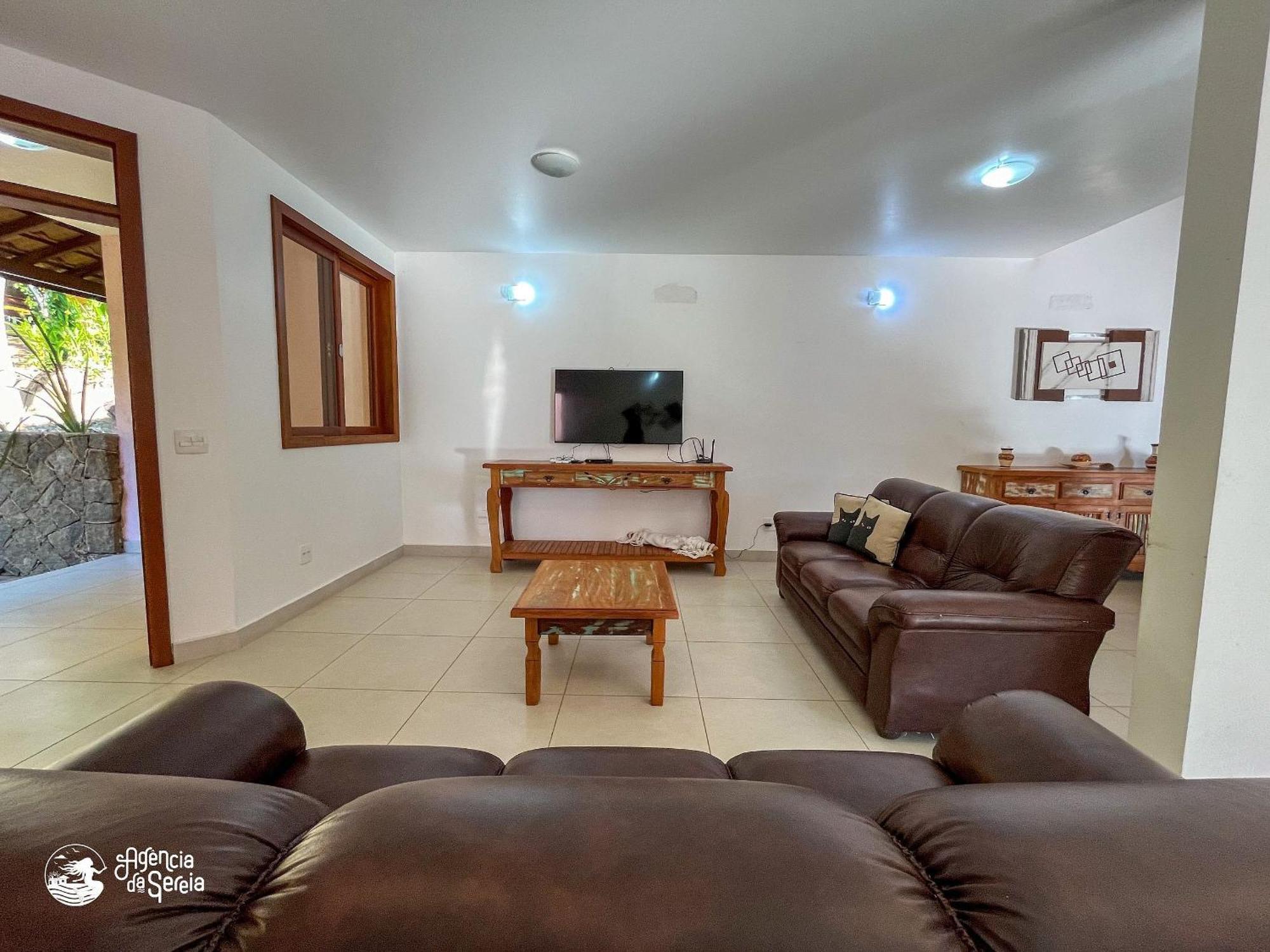 Linda Casa Com Varanda Gourmet Em Condominio イリャベラ エクステリア 写真