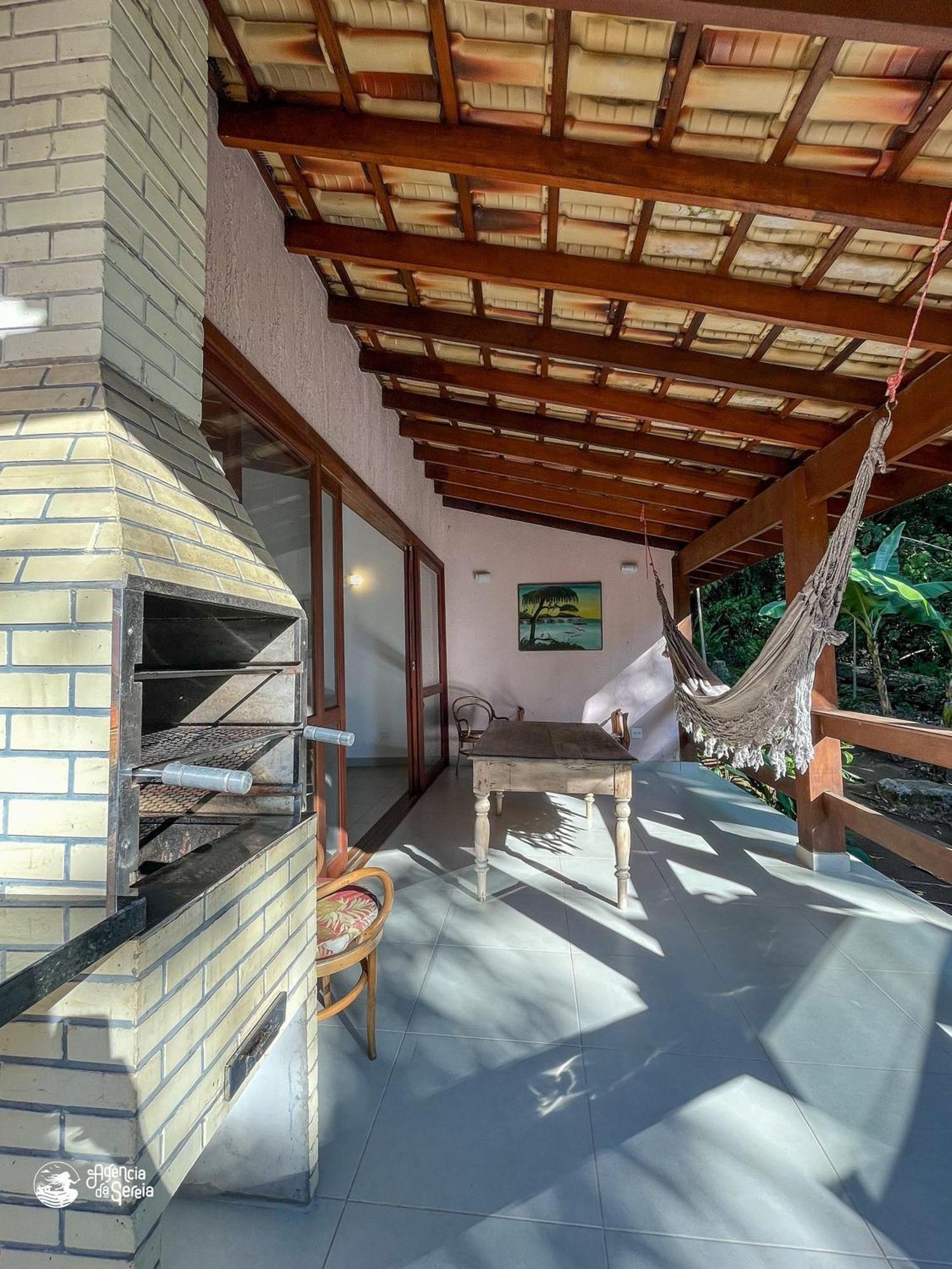 Linda Casa Com Varanda Gourmet Em Condominio イリャベラ エクステリア 写真