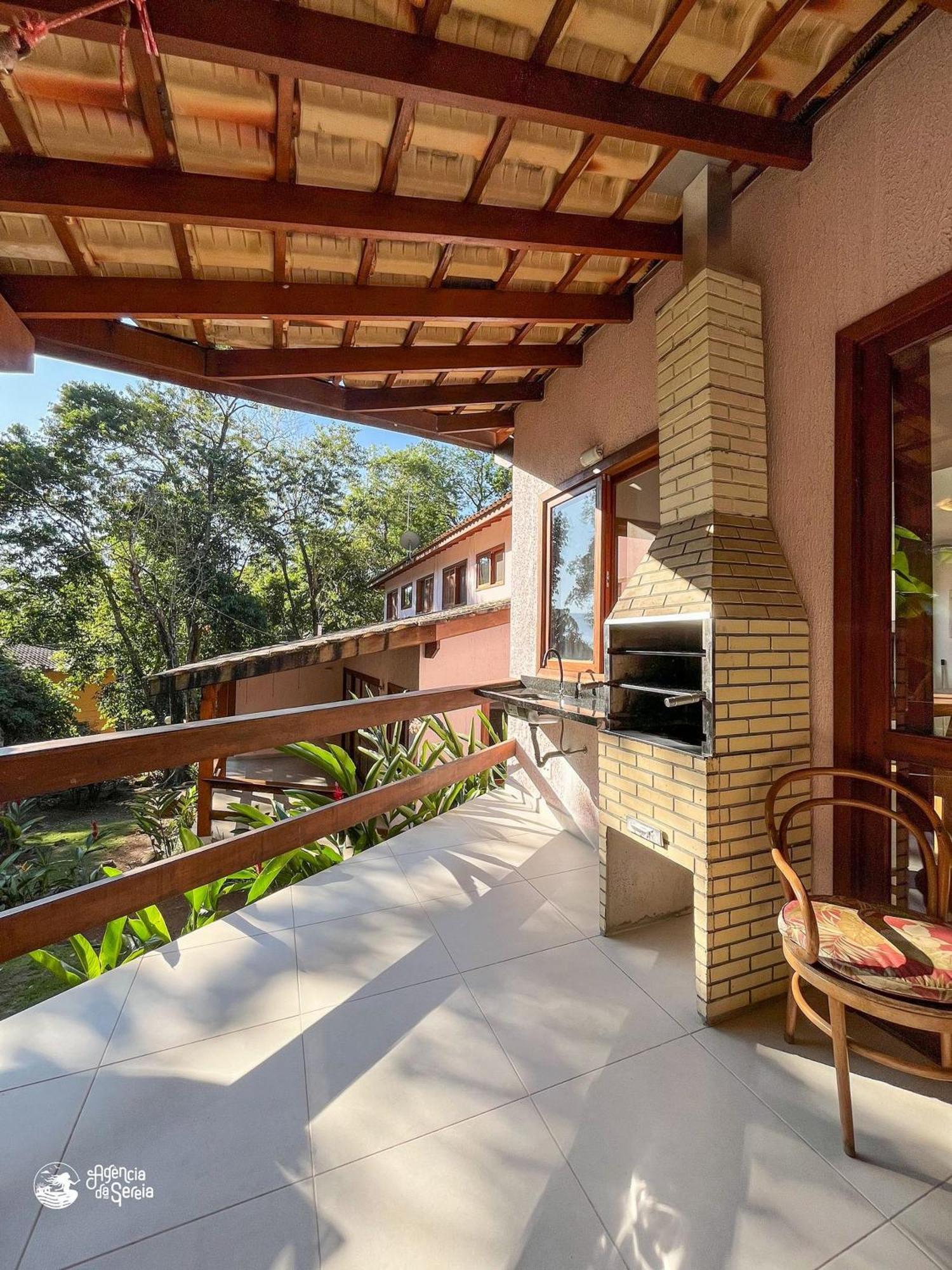 Linda Casa Com Varanda Gourmet Em Condominio イリャベラ エクステリア 写真